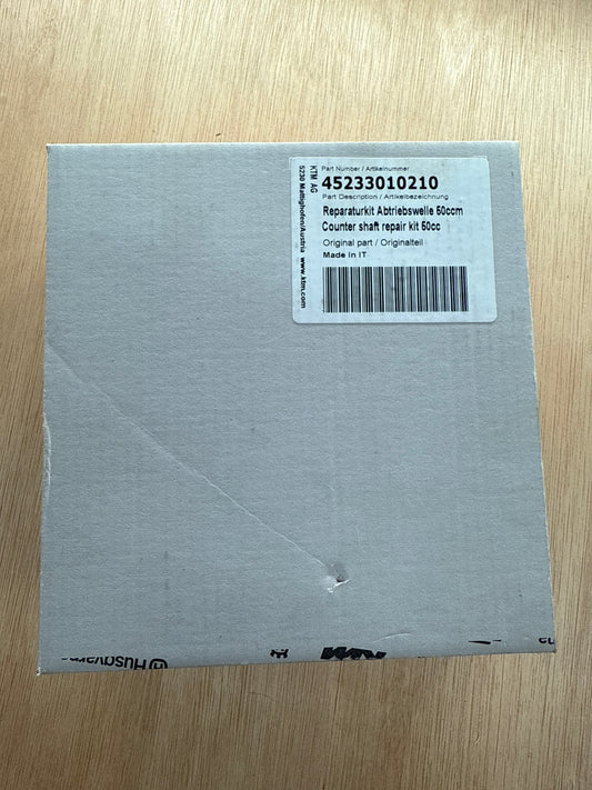 KTM OEM
Counter shaft repair kit 50cc | ON DEMAND (45233010210)